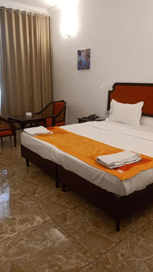 Ats Willingdon Hotel Kochi Exterior foto