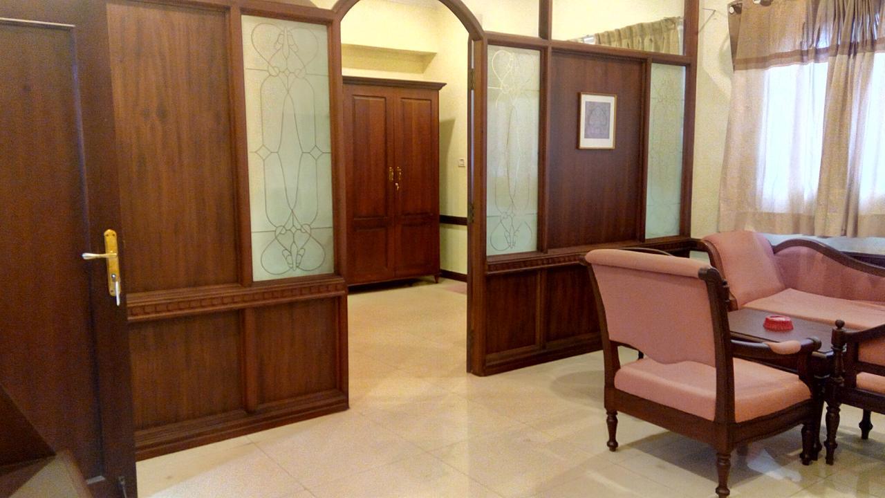 Ats Willingdon Hotel Kochi Exterior foto